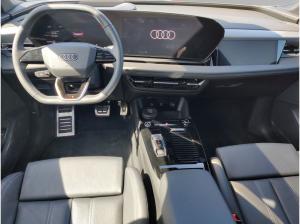 Audi Q6 e-tron S line 76 kWh AHK Luftfed Pano Matrix