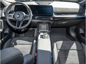 BMW X2 sDrive20i M Sport AHK RFK NAVI LED Massage