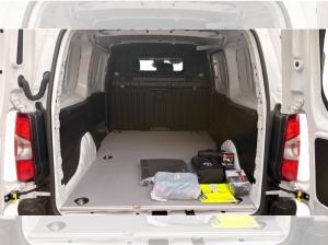 Toyota Proace City L2 verblecht 4-türig Meister 1,5 D-4D