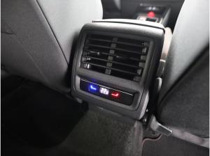 Volkswagen Golf VIII 2.0 TSI GTI DSG+ACC+LED+RFK+PDC+APP