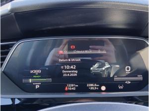 Audi Q8 e-tron 55 quattro advanced Standklima Navi Matrix Parkassistent