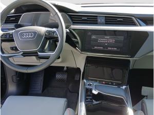 Audi Q8 e-tron 55 quattro advanced Standklima Navi Matrix Parkassistent