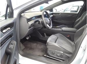 Volkswagen ID.7 Pro Navi AHK IQ.LIGHT - LED-Matrix-Scheinwerfer Sprachassistent DAB+