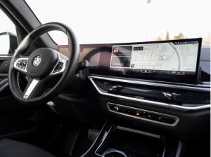 BMW X5 xDrive30d M-Sport AHK PANO KoZg S-Glas 4x SHZ