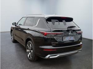 Mitsubishi Outlander Top Luxury mit Standheizung und 360-Grad-Kamera