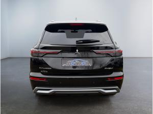 Mitsubishi Outlander Top Luxury mit Standheizung und 360-Grad-Kamera