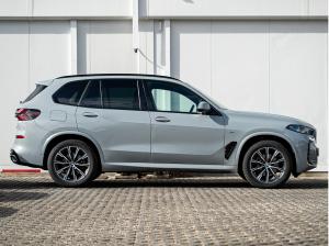 BMW X5 xDrive30d M-Sport AHK PANO KoZg S-Glas 4x SHZ
