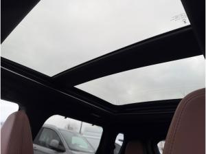 Mitsubishi Outlander Top Luxury mit Standheizung und 360-Grad-Kamera