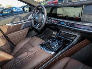 BMW i7 M70 xDrive M Sport+Multistitze+Skylounge+Executive Drive Pro+Bowers & Wilkins+Massagesitze+Automatik
