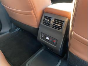 Mitsubishi Outlander Top Luxury mit Standheizung und 360-Grad-Kamera