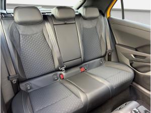 Volkswagen T-Roc R-Line 1.5 l eTSI OPF 7-Gang-Doppelkupplungsgetriebe DSG