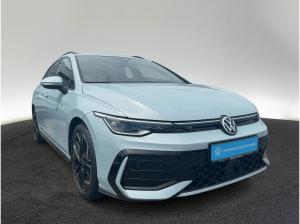 Volkswagen Golf Var. R-LINE 1.5 eTSI DSG PANO HuD KAM IQLED