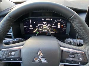 Mitsubishi Outlander Top mit Standheizung und 360-Grad-Kamera
