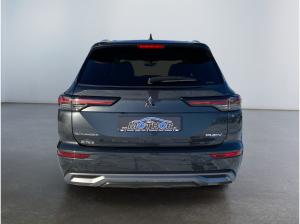 Mitsubishi Outlander Top mit Standheizung und 360-Grad-Kamera