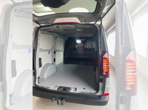Volkswagen Transporter Kasten Motor: 2,0 l TDI 4MO 110 kW Getriebe: 8-Gang-Automatikgetriebe Rads