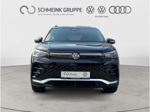 Volkswagen Tiguan R-Line 1,5 l eTSI OPF DSG AHK 360° Navi