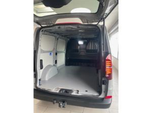 Volkswagen Transporter Kasten Motor: 2,0 l TDI 4MO 110 kW Getriebe: 8-Gang-Automatikgetriebe Rads