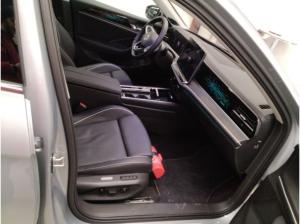 Volkswagen Passat Variant Elegance 1.5 TSI eHybrid 130kW DSG - Matrix-LED IQ.Drive Pano AHK HUD Area View Navi SHZ PDC