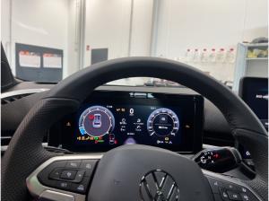 Volkswagen T-Roc R-Line 1.5 l eTSI OPF 7-Gang-Doppelkupplungsgetriebe DSG