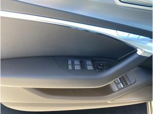 Audi A6 Limousine 55 TFSI e S line qu. S tr. Matrix