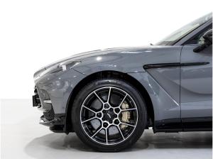 Aston Martin DBX 4.0 V8 707