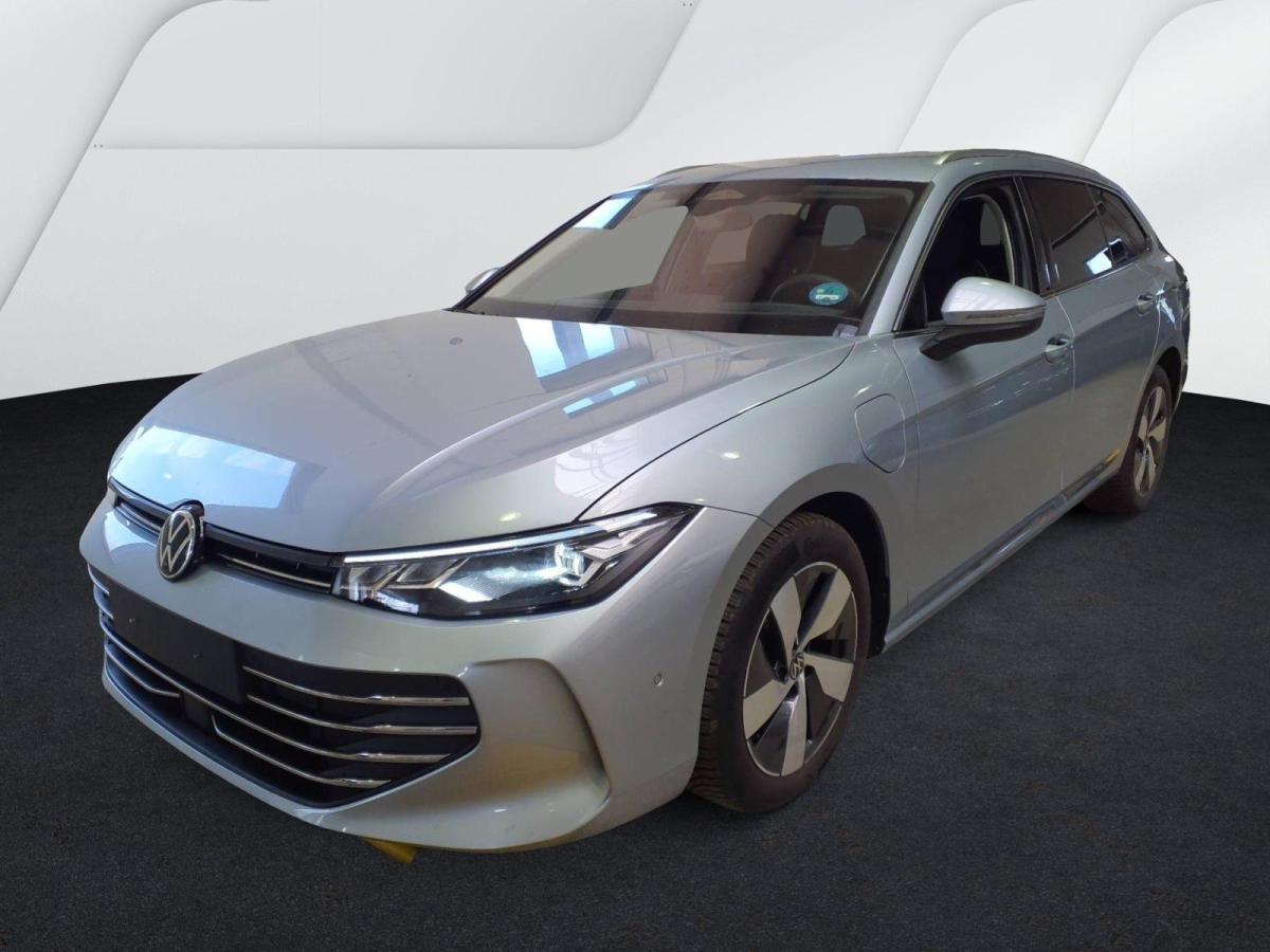 Volkswagen Passat Variant Business 1.5 TSI eHybrid 110kW DSG - LED AHK IQ.Drive Area View LM PDC Massage SHZ GJR DCC