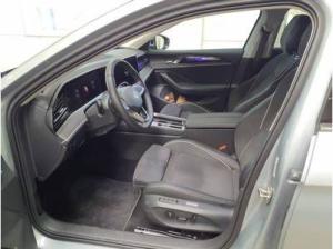 Volkswagen Passat Variant  Business 1.5 TSI eHybrid 110kW DSG - LED AHK IQ.Drive Area View LM PDC Massage SHZ GJR DCC