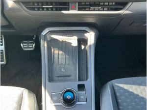 Volkswagen T-Roc R-Line 1.5 DSG Keyless Allwetterreifen AHK Kamera Navi ACC