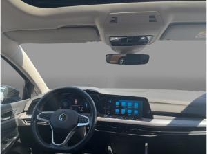 Volkswagen Golf VIII 2.0TDI DSG Active P-DACH NAVI AHK LED