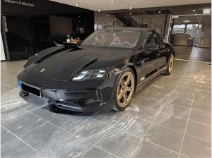 Porsche Taycan 4