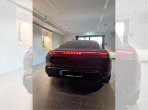 Porsche Taycan 4