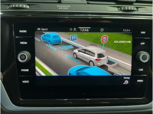 Volkswagen Touran 2.0 TDI Goal DSG AHK Navi LED ACC App
