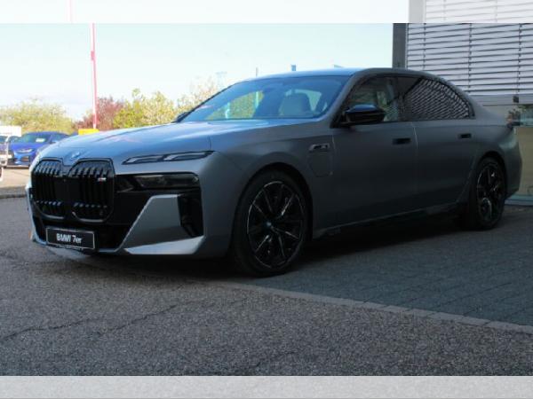 BMW 760 BMW M760e xDrive** Businesskundenaktion, min 4. PKWS auf die Firma zugelassen. Marke EGAL !!**Sofort