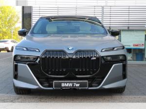 BMW 760 BMW M760e xDrive** Businesskundenaktion, min 4. PKWS auf die Firma zugelassen. Marke EGAL !!**Sofort