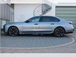 BMW 760 BMW M760e xDrive** Businesskundenaktion, min 4. PKWS auf die Firma zugelassen. Marke EGAL !!**Sofort