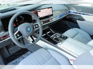 BMW 760 BMW M760e xDrive** Businesskundenaktion, min 4. PKWS auf die Firma zugelassen. Marke EGAL !!**Sofort