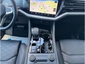 Volkswagen Touareg Elegance 3.0TDI AHK STAND LUFT HD-MATRIX INKL. WINTERRÄDER + GARANTIE