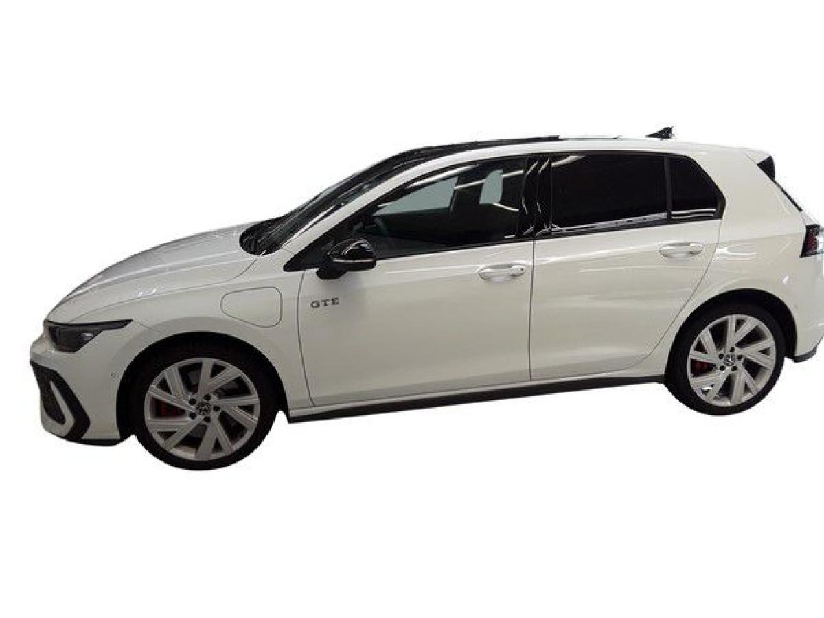 Volkswagen Golf VIII Lim. GTE 1.5 TSI eHybrid 200kW DSG - Matrix-LED HUD ACC Rear View SHZ LM PDC CarPlay MFL