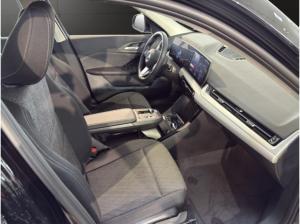 BMW iX1 eDrive 20 17" Navi LED SHZ Alarm PDC mit Kamera -AKTION BIS 30.06.2026!!!