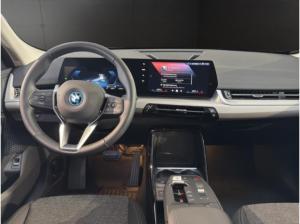 BMW iX1 eDrive 20 17" Navi LED SHZ Alarm PDC mit Kamera -AKTION BIS 30.06.2026!!!