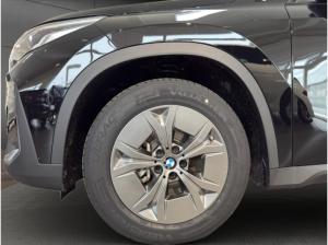 BMW iX1 eDrive 20 17" Navi LED SHZ Alarm PDC mit Kamera -AKTION BIS 30.06.2026!!!