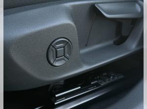Volkswagen T-Roc R-Line 1.5 eTSI OPF DSG 150 (UVP 50.310€) BLACK/MATRIX/NAV/PANO/AHK/UVM.