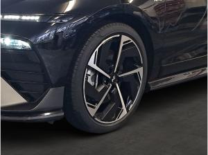 Hyundai IONIQ 6 N Line / 84 kWh-Batterie / 325 PS / 4 WD