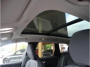 Volvo XC60 T8 Plug-in Hybrid AWD Plus Dark Auto