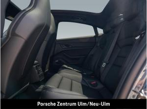 Porsche Taycan Hinterachslenkung, ACC, HD-Matrix, Bose