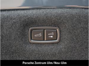 Porsche Taycan Hinterachslenkung, ACC, HD-Matrix, Bose