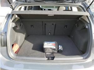 Volkswagen Golf VIII 2.0TDI DSG Active P-DACH NAVI KAMERA