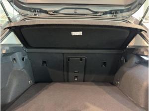 Volkswagen Golf VIII 2.0TDI DSG Active P-DACH NAVI KAMERA