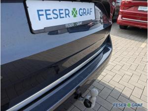 Volkswagen T7 Multivan 2,0 l TDI 75 Jahre Bulli IQ.Light