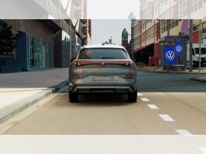Volkswagen T-Roc Style 1.5 l eTSI OPF DSG 360 ACC AUT HUD